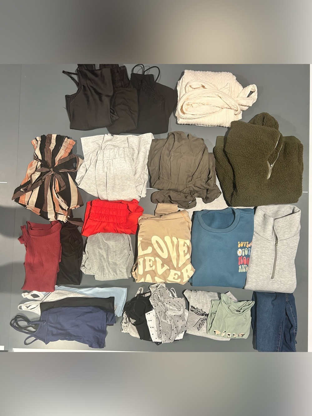 24 Piece Fall Wardrobe Bundle XS/S | Sweater Dress, Puffer Jacket & Bodysuits